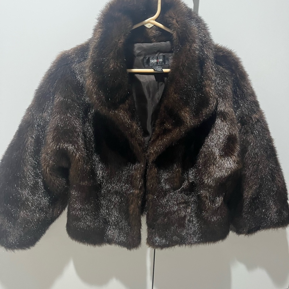 Women’s Faux Fur Brown cropped Jacket
